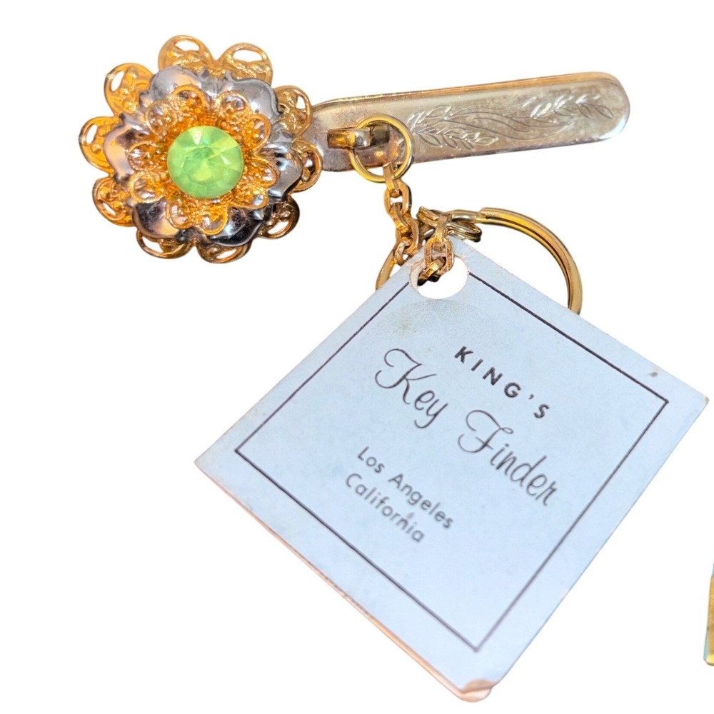 King's‎ Key Finder | Vintage | Flower Rhinestone Gem Clip | Keychain